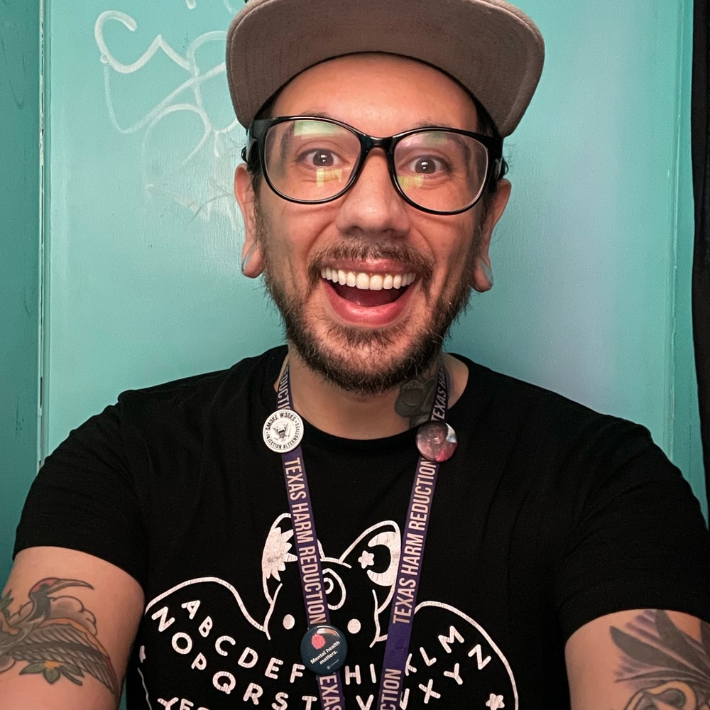 Harm Reductionist, elder emo kid, musician. Trying to bring together community!